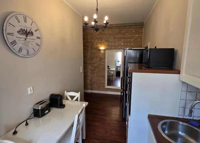 아파트 Apt4b 45m2 Center Polwiejska 1st Floor Garage Free 포즈난